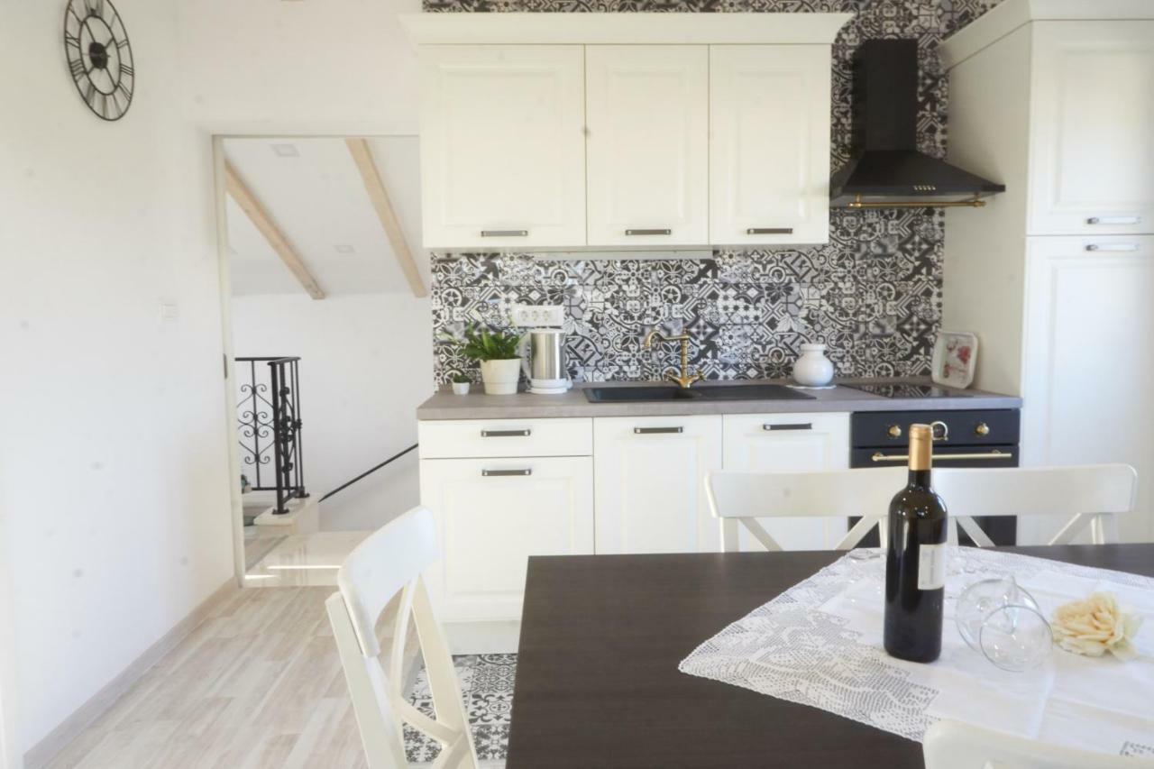 Apartman Balancana Каштела Екстер'єр фото